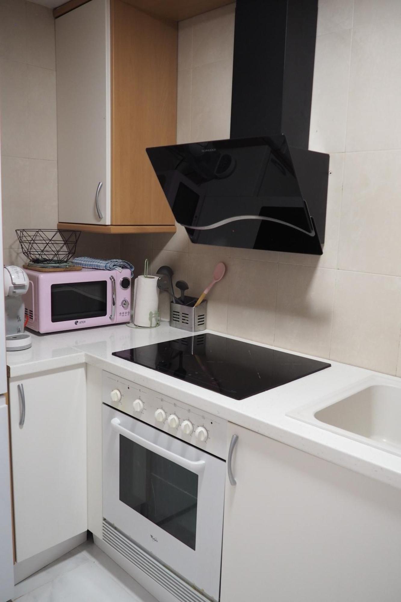 Moderno Apartamento Con Garaje Privado En El Centro De Vigo Exterior photo