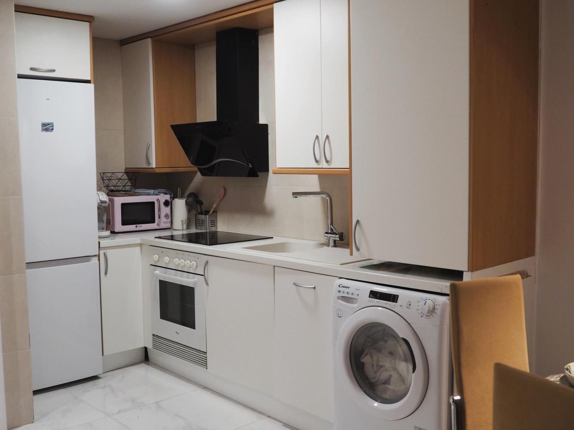 Moderno Apartamento Con Garaje Privado En El Centro De Vigo Exterior photo