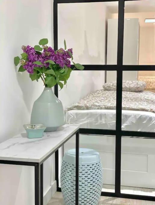 Moderno Apartamento Con Garaje Privado En El Centro De Vigo Exterior photo