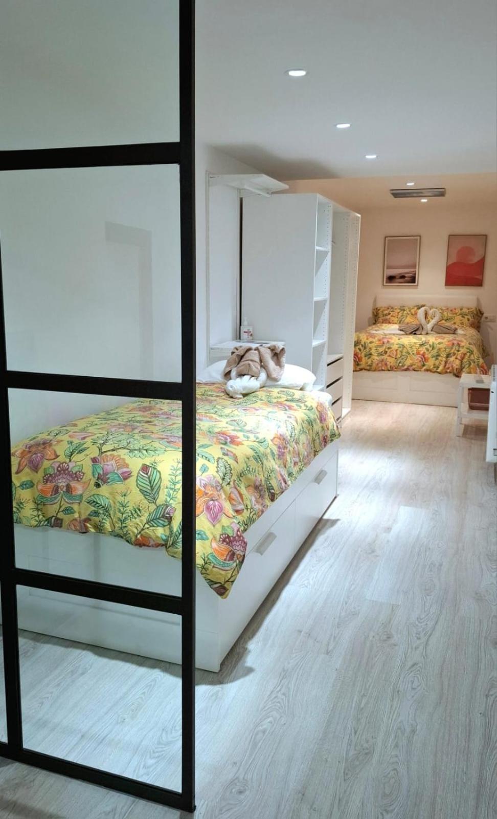 Moderno Apartamento Con Garaje Privado En El Centro De Vigo Exterior photo