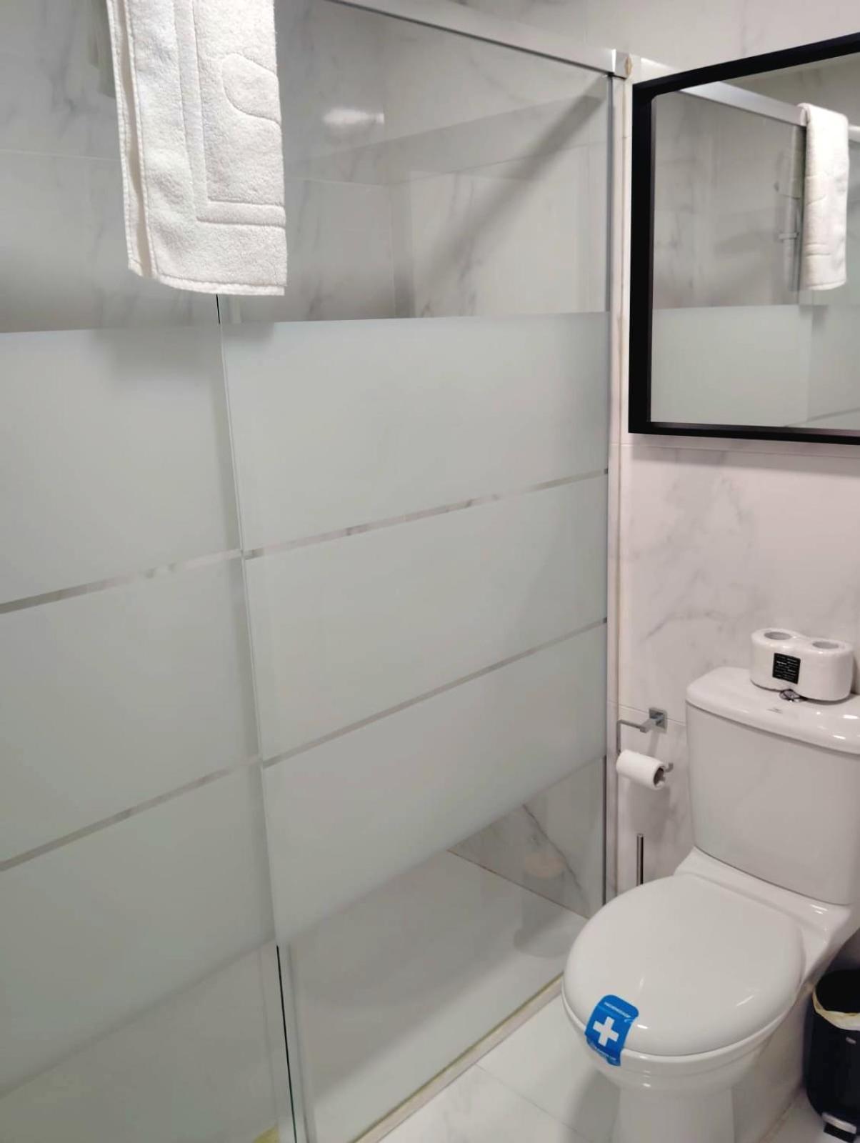 Moderno Apartamento Con Garaje Privado En El Centro De Vigo Exterior photo